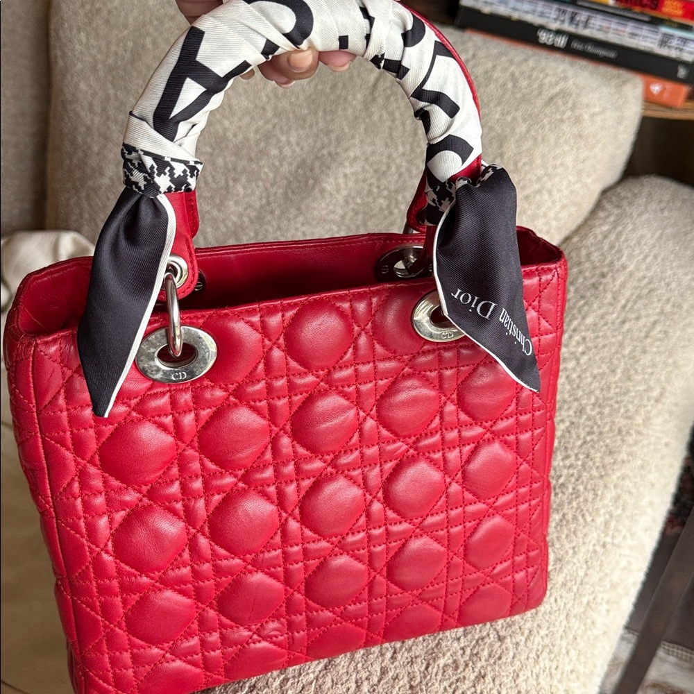 Christian Dior vintage medium lady Dior lamb skin